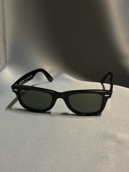Ray-Ban Wayfarer aurinkolasit